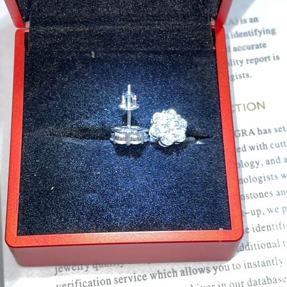 4 ct diamond earrings, gold vermeil 925 Moissanite GRA certified 100% pass test - Picture 3 of 6